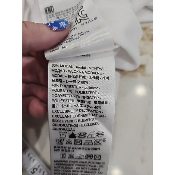 Levi's White Short Sleeve Spell Out Logo T-shirt Top Women's Medium - Picture 7 of 9